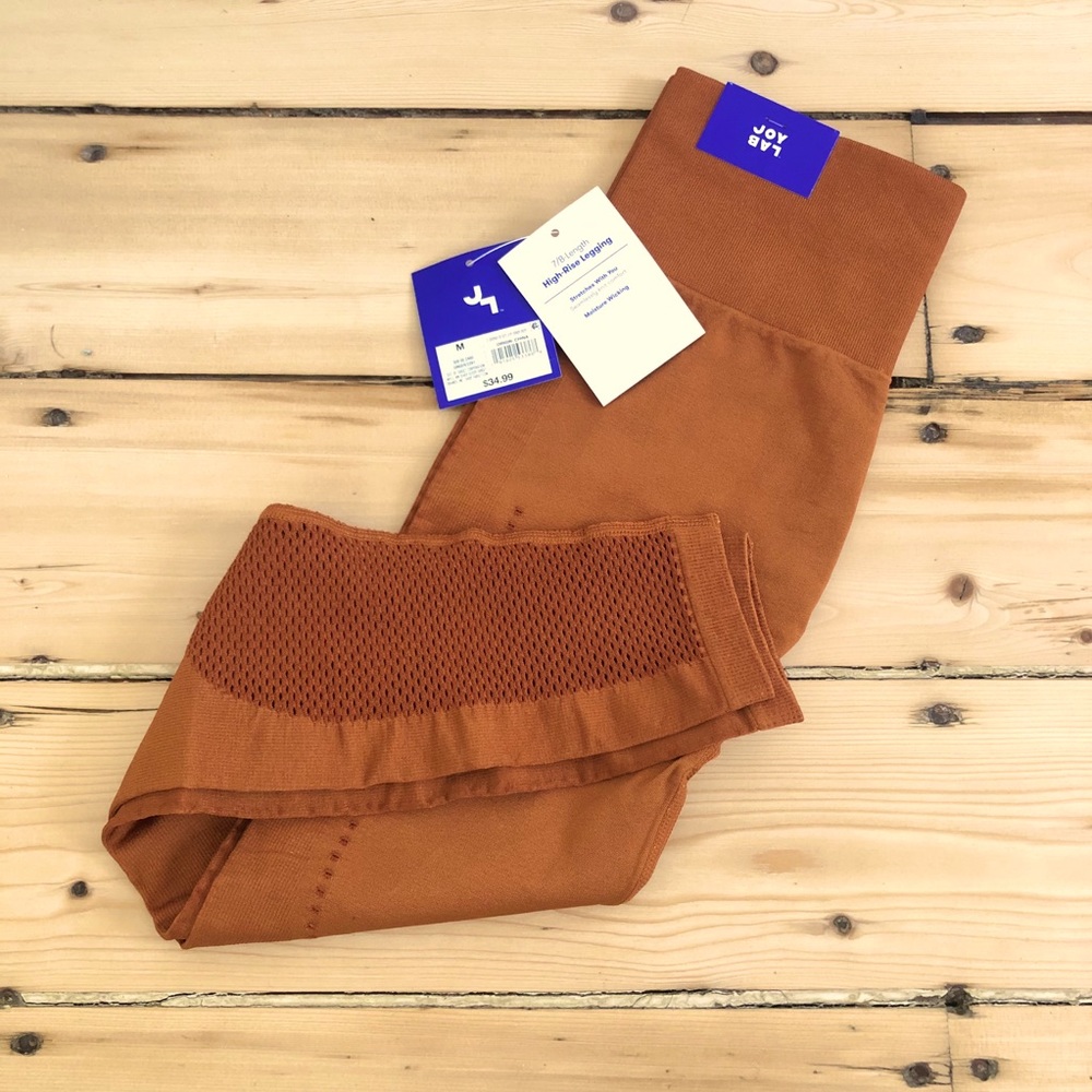 NWT High-Rise Legging